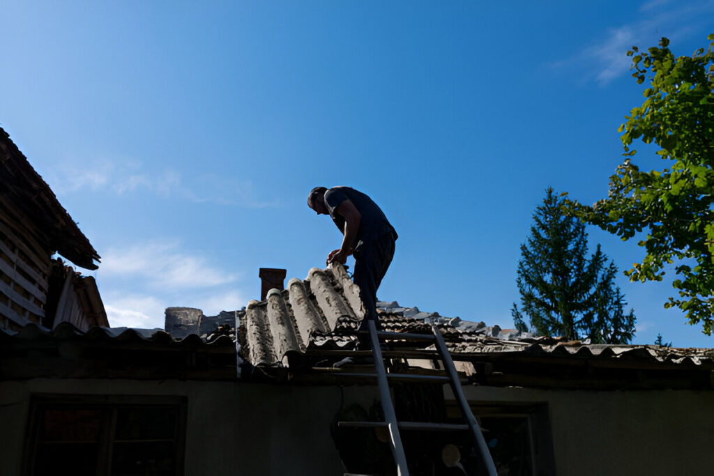 Emergency Roof Repair Service In Malibu - A Cut Above Roofing In Malibu