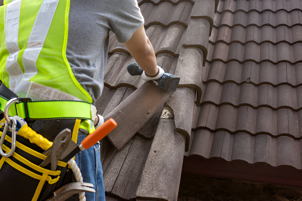 Malibu Roofing & Building Services - Roof Repair Company Near You